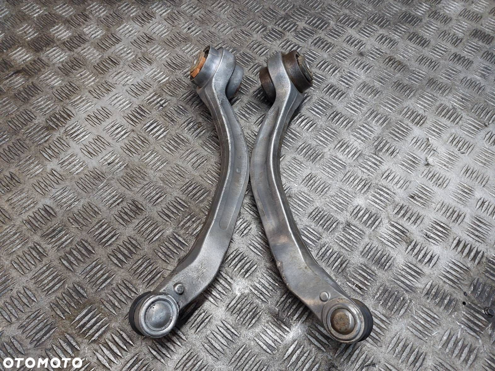 WAHACZE PRZÓD KOMPLET SKODA SUPERB I PASSAT B5 AUDI A4 B5 AUDI A6 C5 - 5