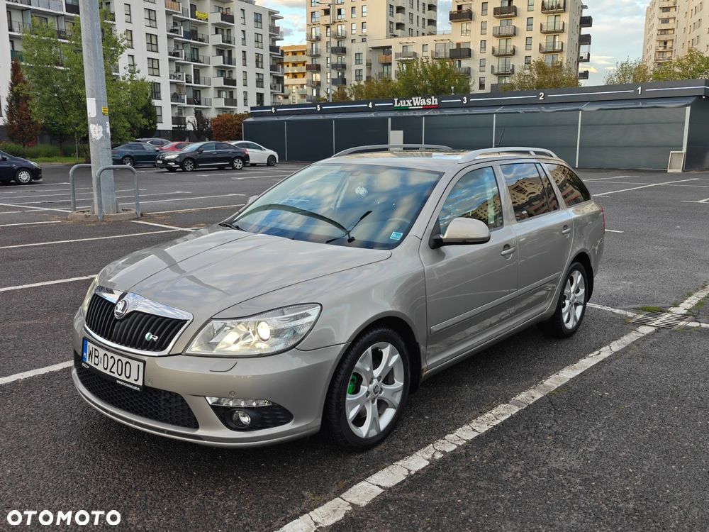 Skoda Octavia 2.0 TDI Elegance - 1