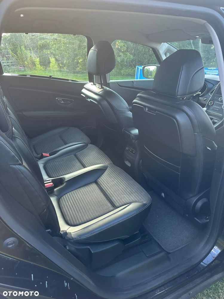 Renault Grand Scenic - 18