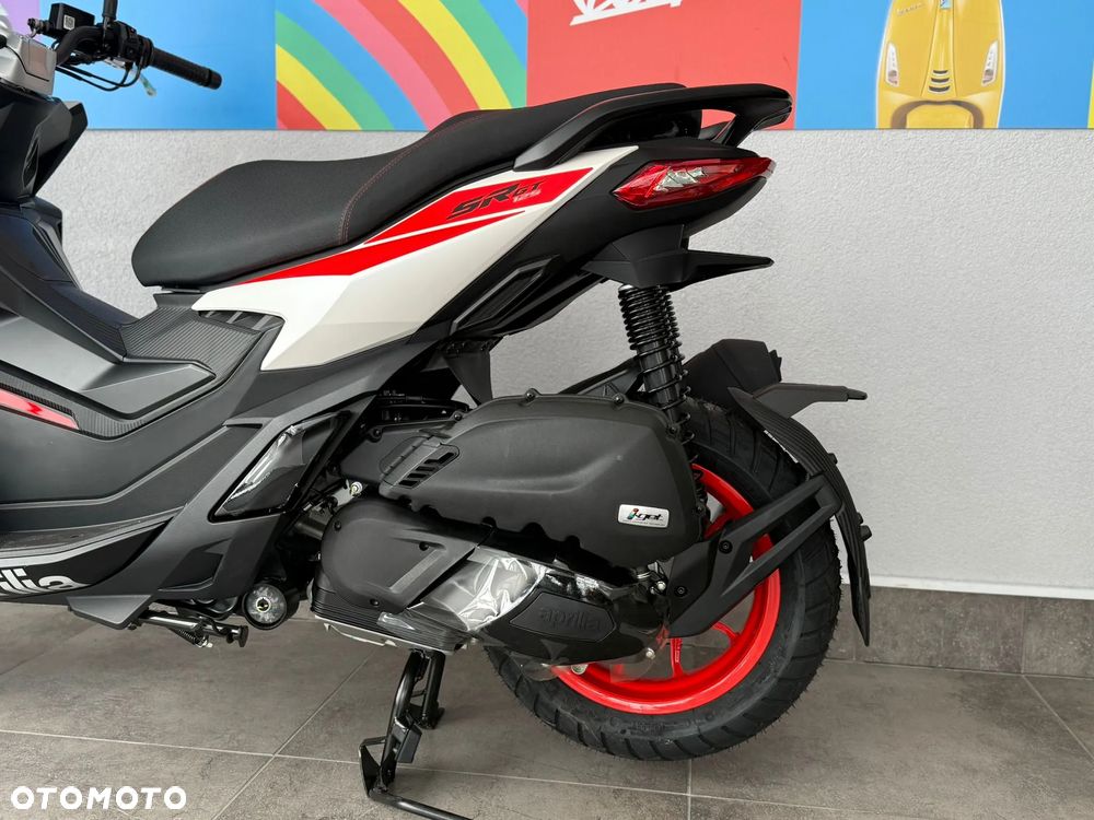 Aprilia SR - 9