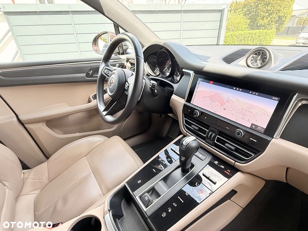 Porsche Macan Standard - 22