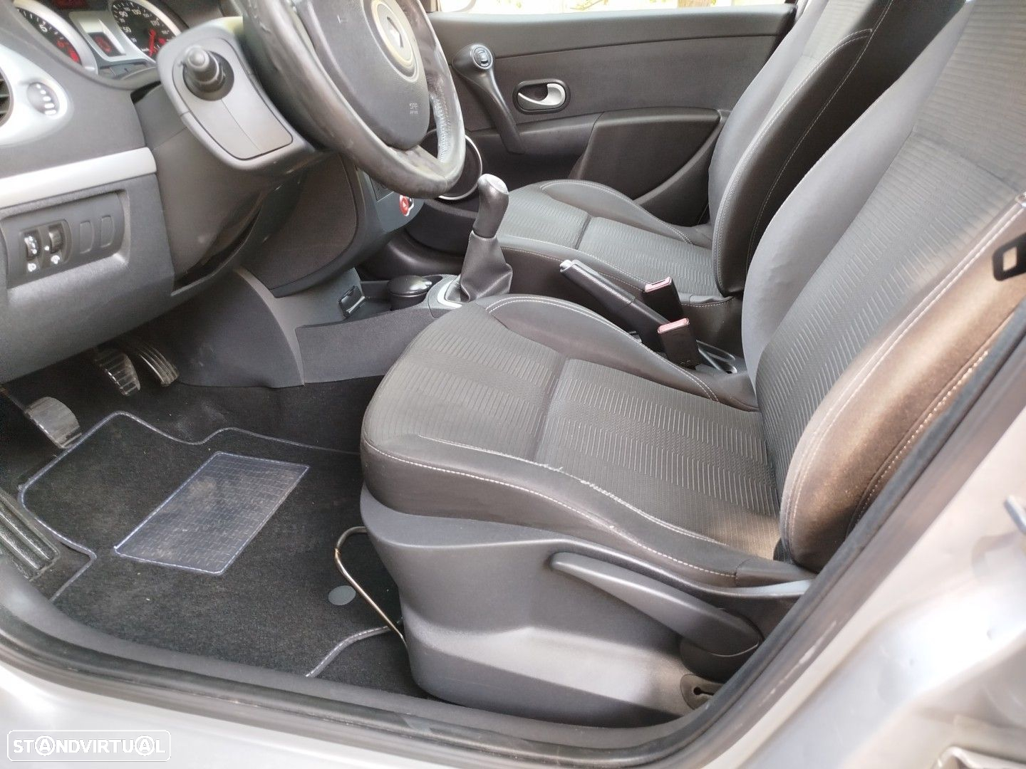 Renault Clio 1.2 16V Dynamique - 25