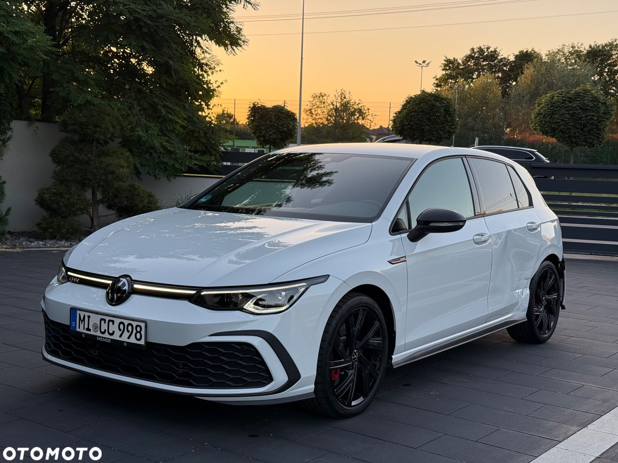 Volkswagen Golf VIII 2.0 TSI GTI DSG - 1