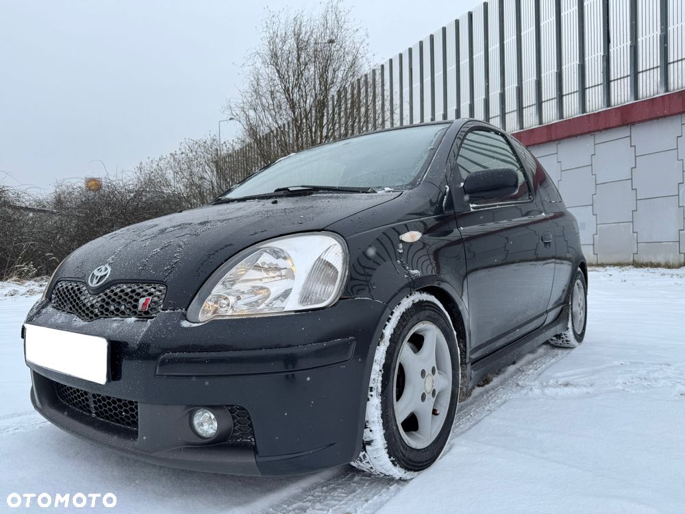 Toyota Yaris - 1
