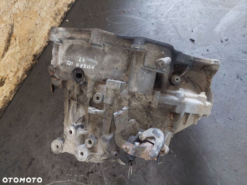 SKRZYNIA BIEGÓW OPEL ASTRA H 1.7 CDTI MANUAL 5 BIEGÓW F23 - 5