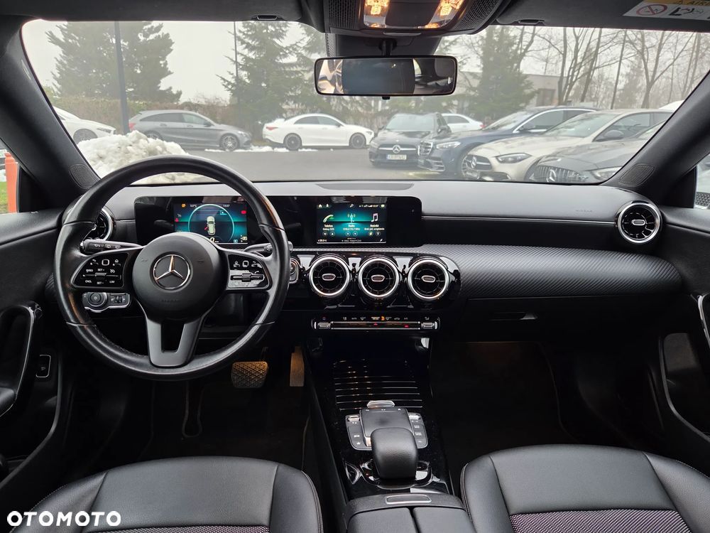 Mercedes-Benz CLA 180 d 7G-DCT - 24