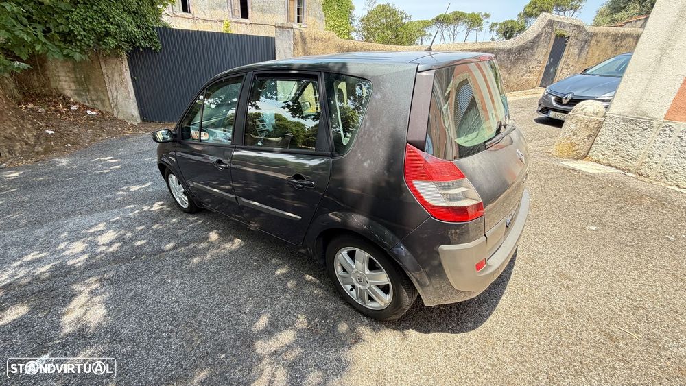 Renault Scénic 1.5 dCi Confort Dynamique - 4