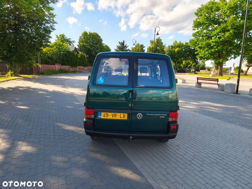 Volkswagen Transporter - 11