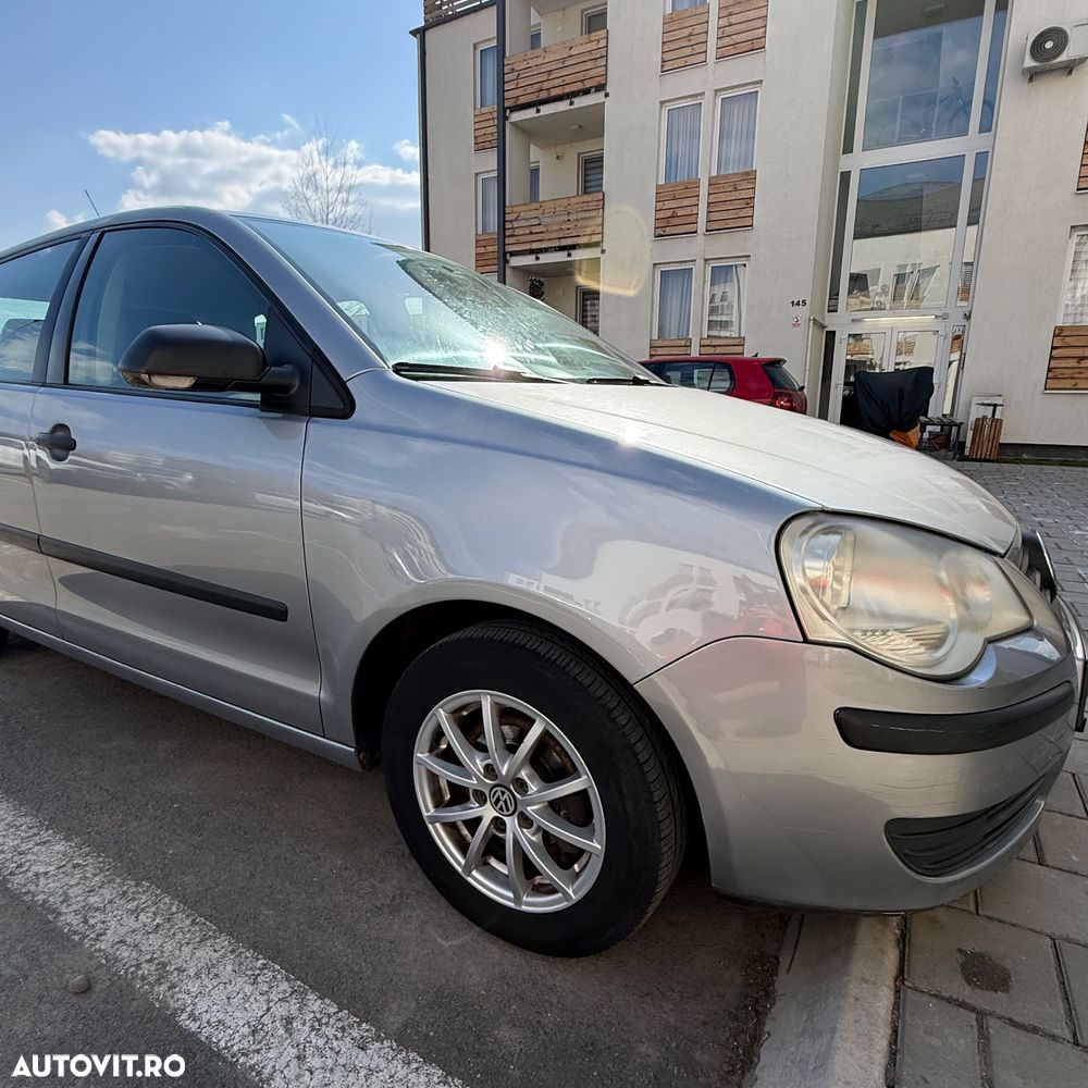 Volkswagen Polo - 9