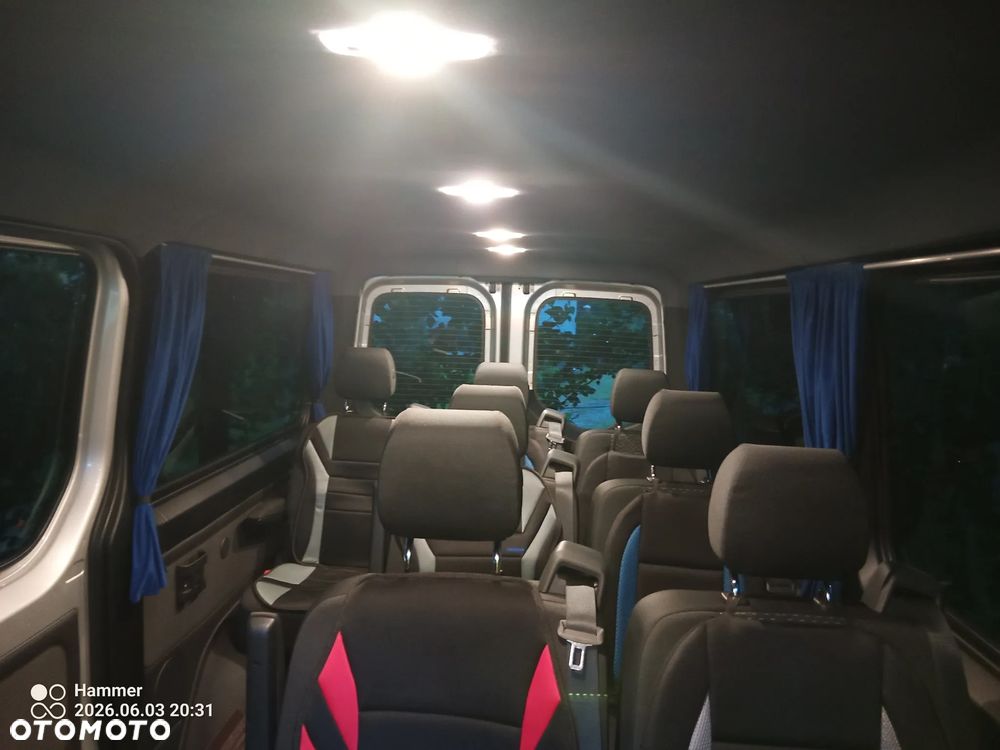 Mercedes-Benz Sprinter - 10