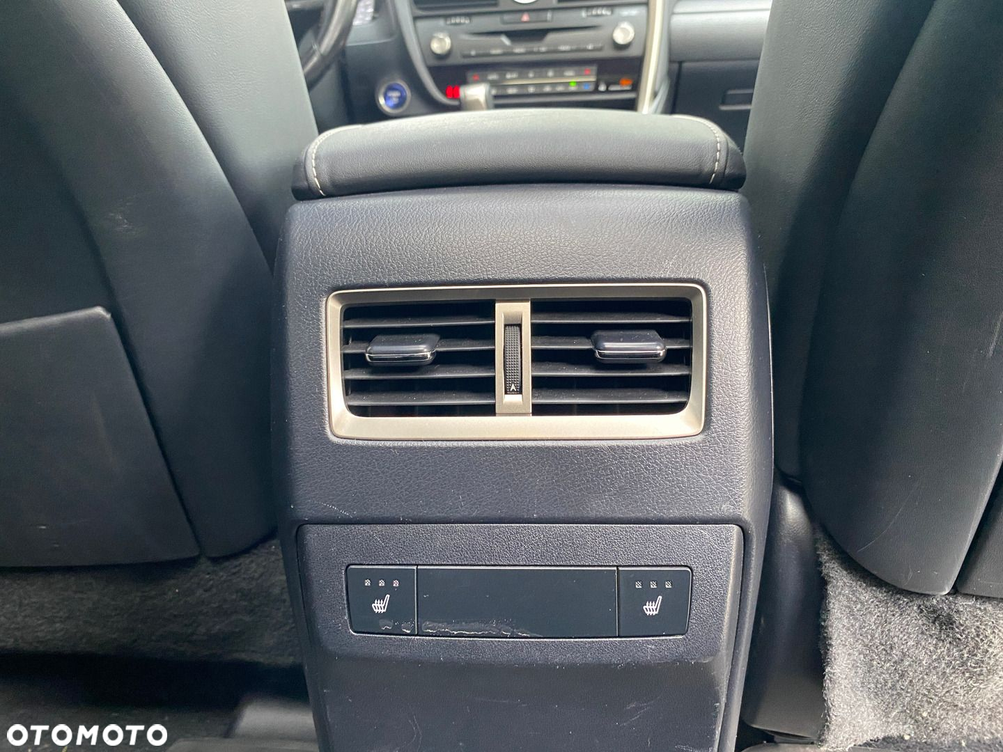 Lexus RX - 33