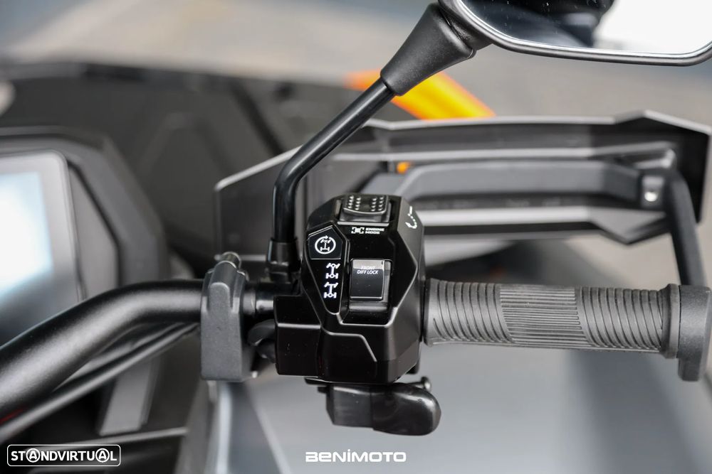 Can-Am Outlander MAX XT-P 1000R - 12