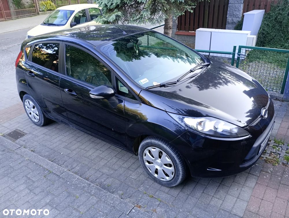 Ford Fiesta 1.25 Ambiente - 2