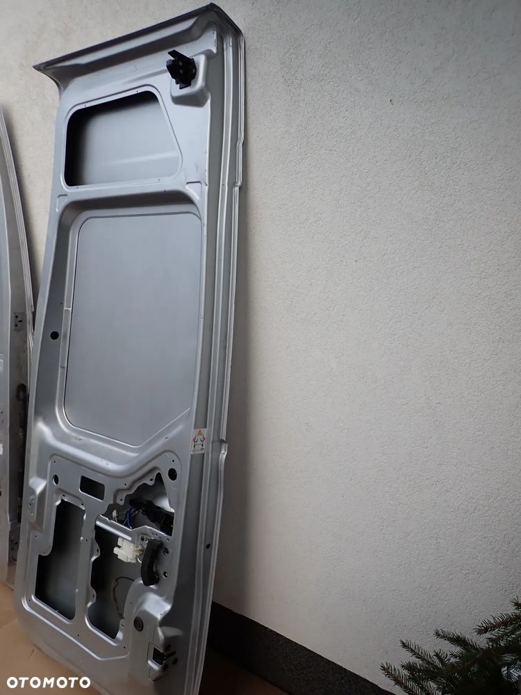 Master 3,4 Movano NV400 Drzwi Tylne Srebrne - 4