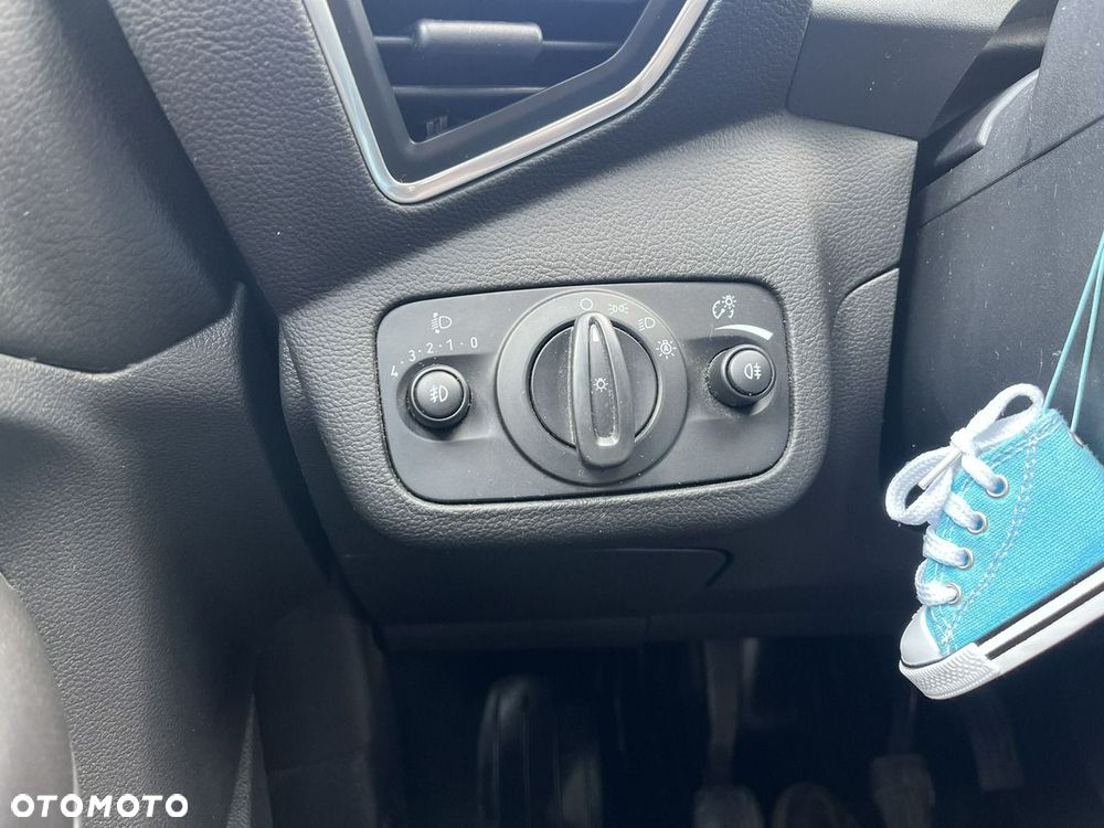 Ford Kuga - 24