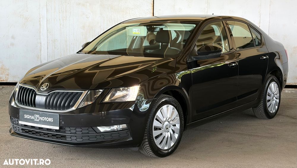 Skoda Octavia 1.6 TDI DSG Ambition - 2