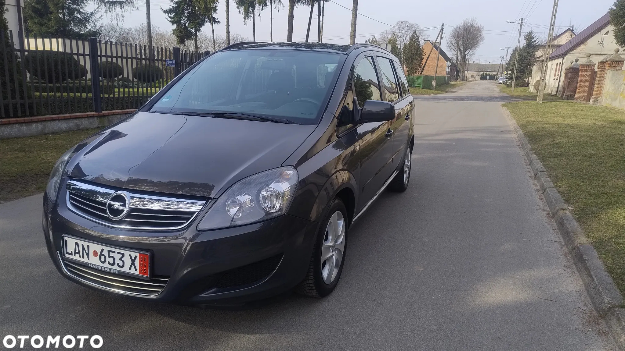 Opel Zafira 1.8 Cosmo - 2