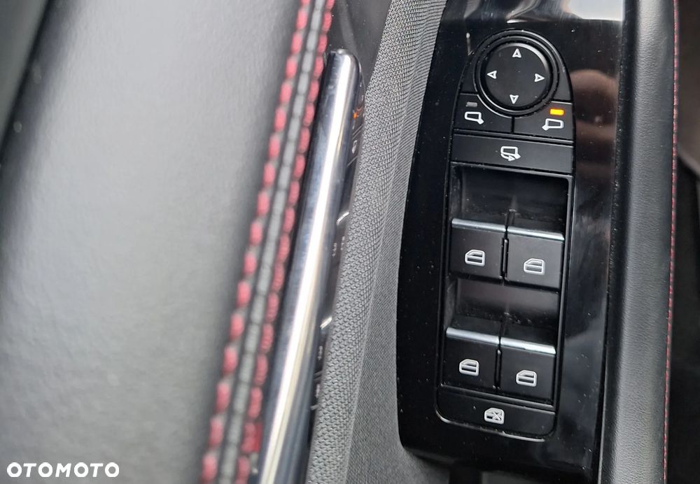 Mazda 3 e-SKYACTIV-G 2.0 M HYBRID HOMURA - 21