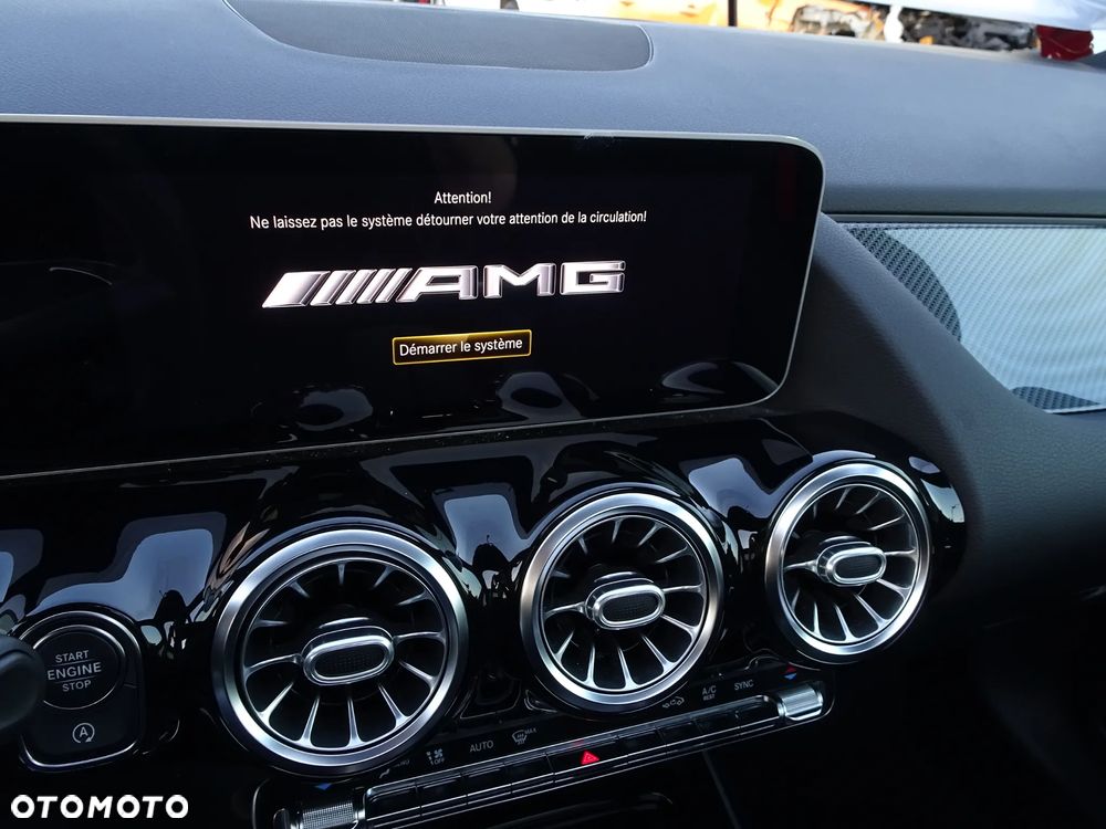 Mercedes-Benz GLA AMG 45 S 4-Matic+ - 23