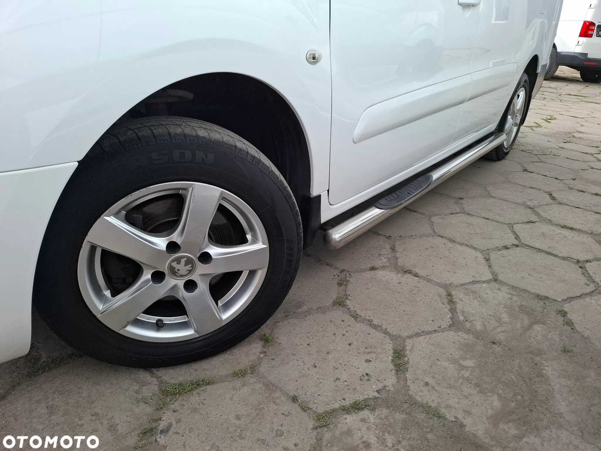 Peugeot Partner 2016 LIFT LONG DŁUGI KLIMA 3OSOBOWY - 31