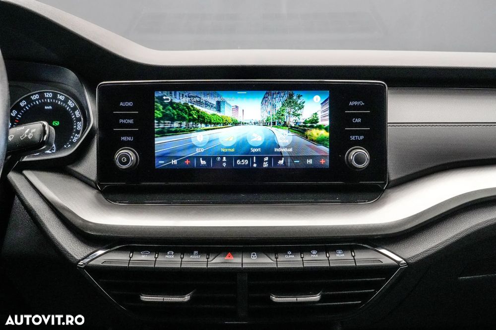 Skoda Octavia 1.5 TSI e-TEC DSG Exclusive Plus - 22