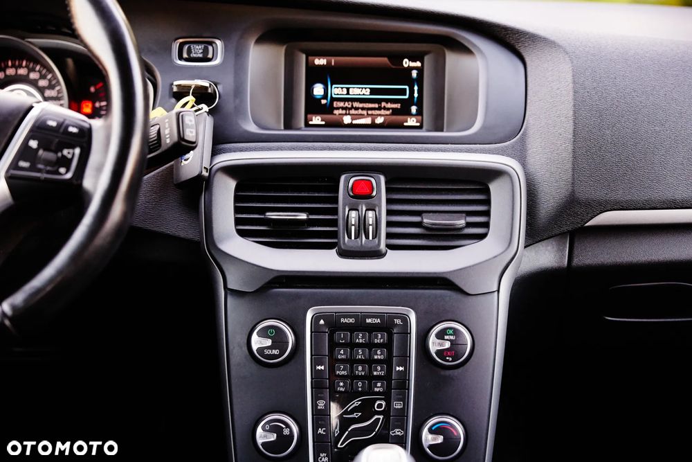Volvo V40 D2 Kinetic - 19
