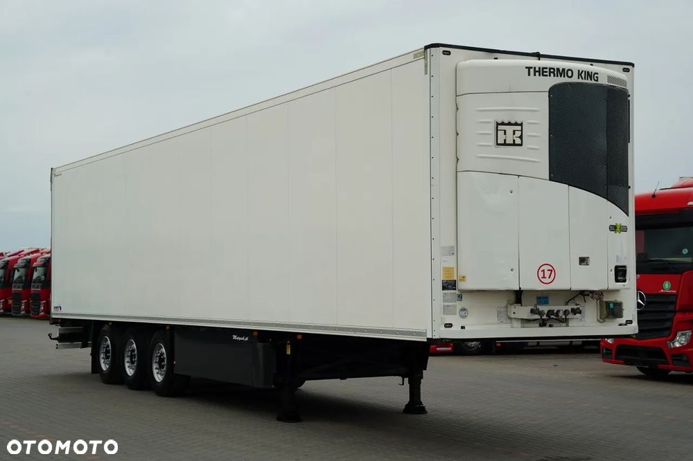 Schmitz Cargobull CHŁODNIA / THERMO KING SLX 200 / HAKÓWKA  / KOSZ NA PALETY / - 1