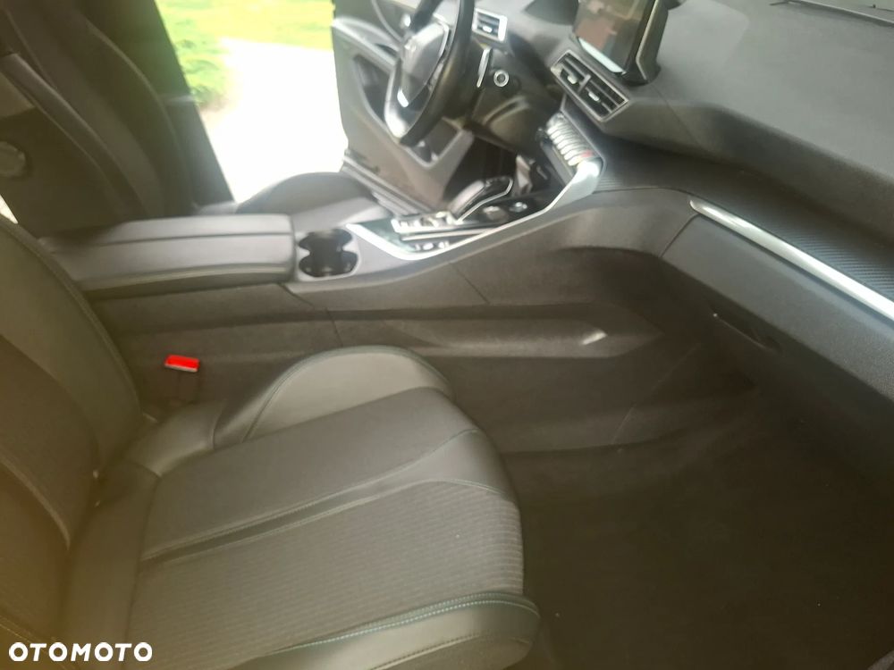 Peugeot 3008 1.2 PureTech Allure S&S EAT8 - 8