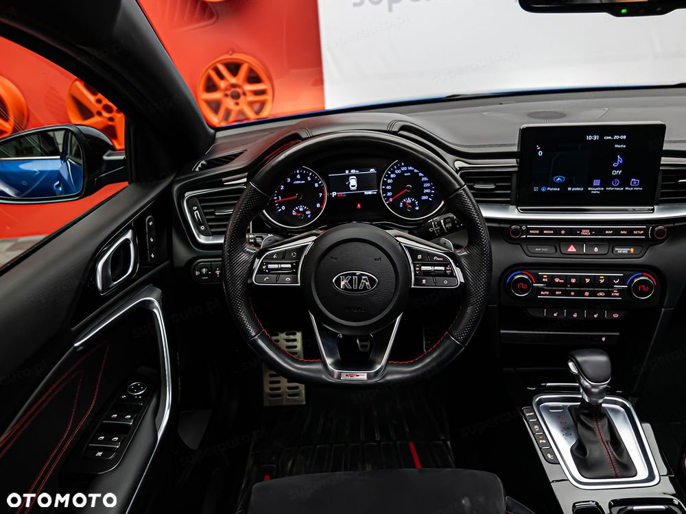 Kia ProCeed - 16