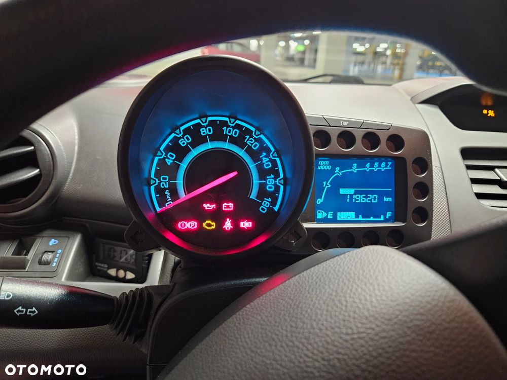 Chevrolet Spark 1.0 Base+ - 10