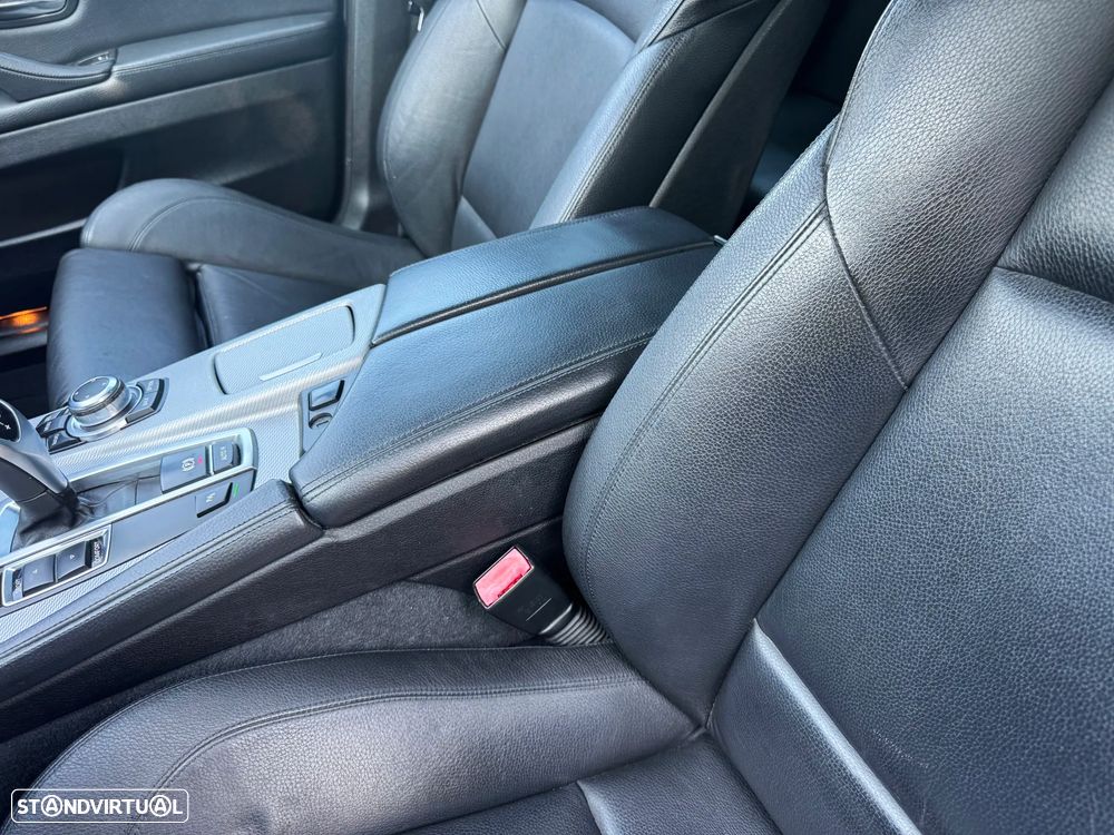 BMW 535 d Pack M Auto - 33