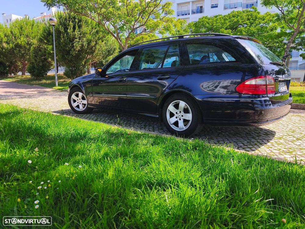 Mercedes-Benz E 300 BLUETEC Avantgarde - 3