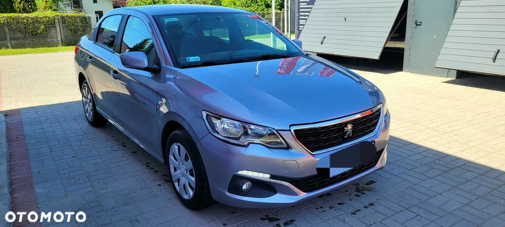 Peugeot 301 1.6 BlueHDi Active - 1