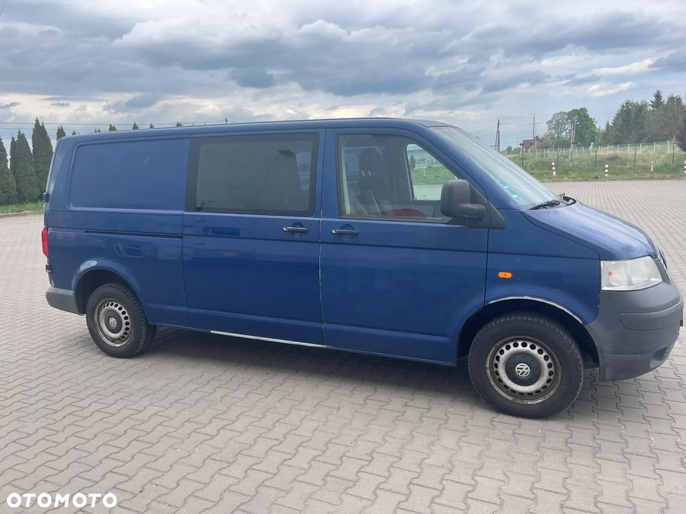 Volkswagen Transporter - 1