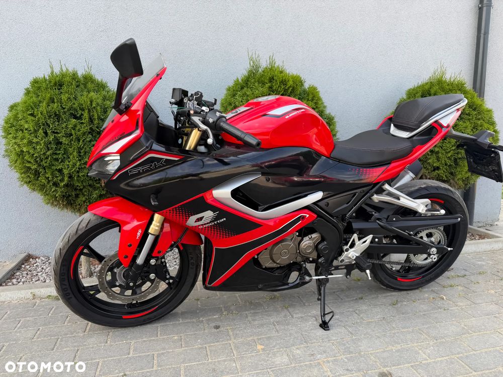QJMOTOR SRK 125R - 30