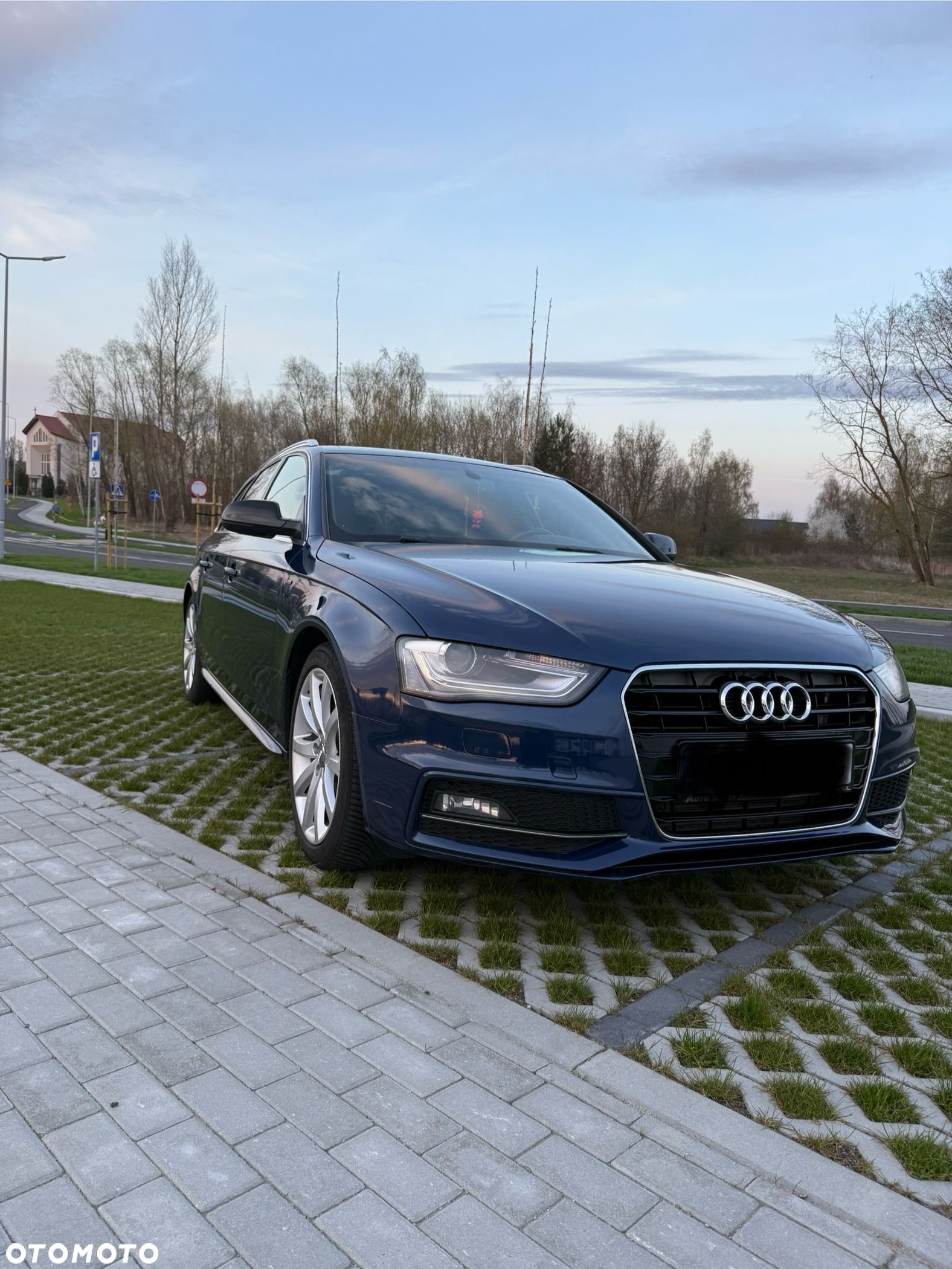 Audi A4 2.0 TDI Quattro Line S tronic - 1