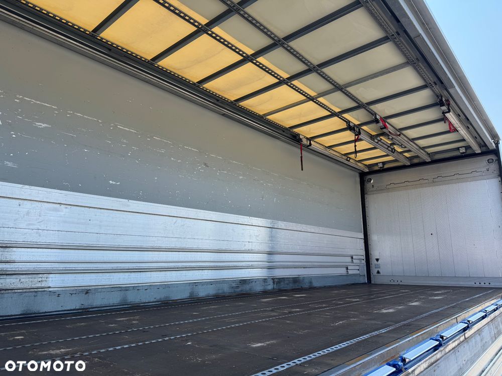 Mercedes-Benz Actros - 20