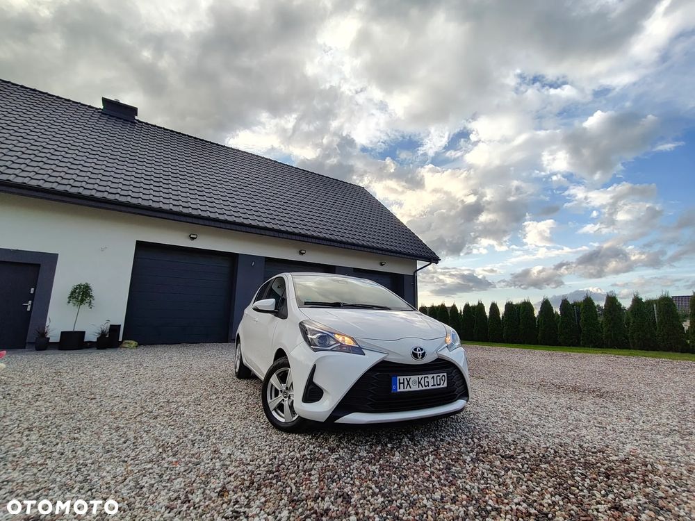 Toyota Yaris - 1