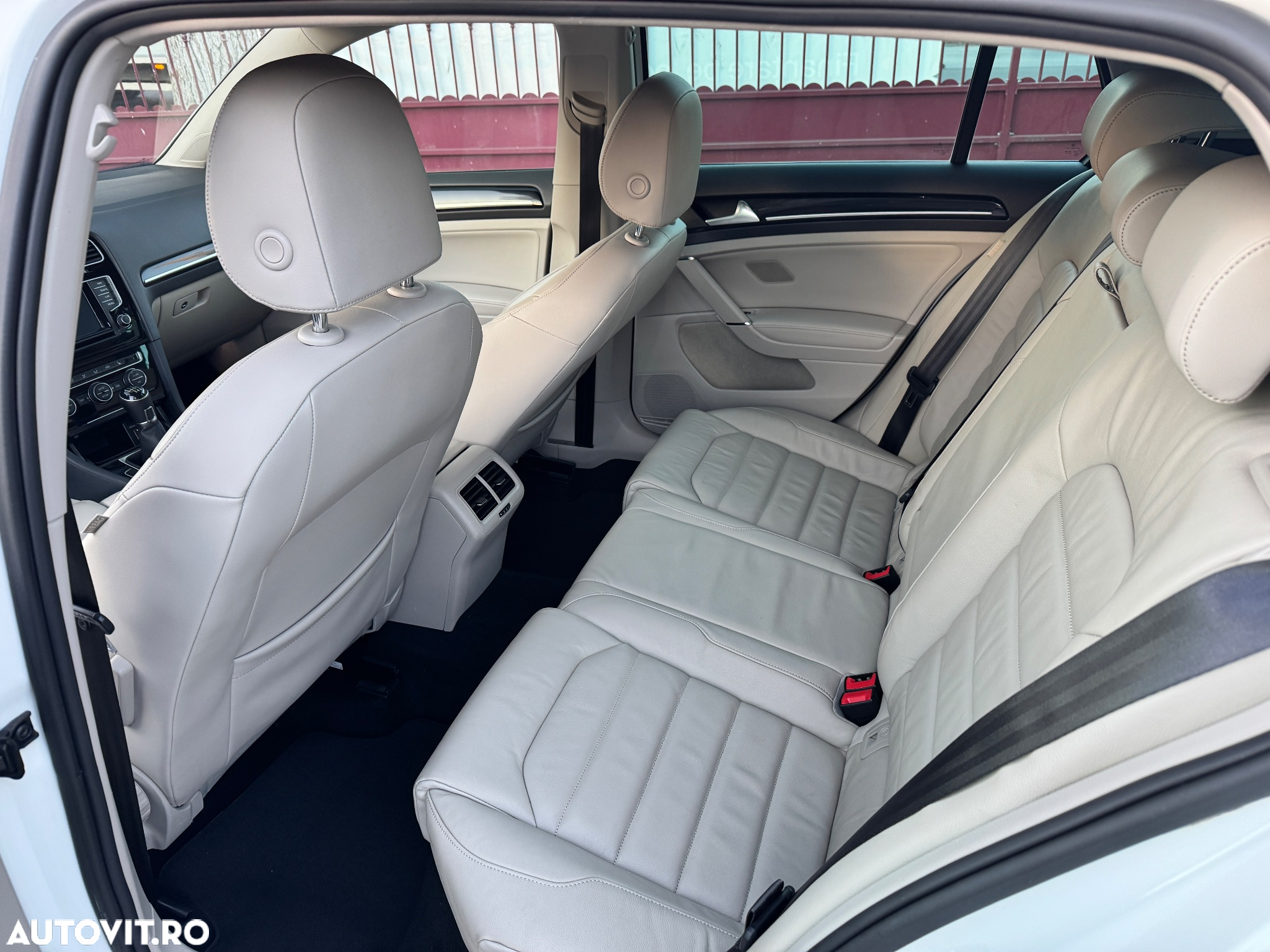 Volkswagen Golf 1.4 TSI BMT Highline - 14