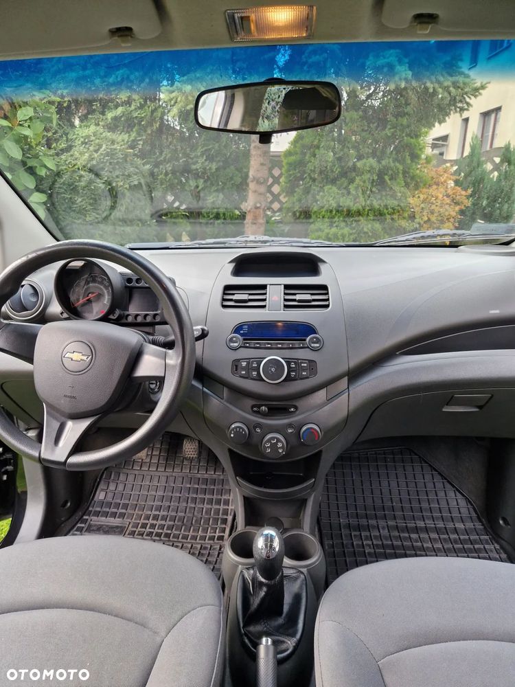 Chevrolet Spark 1.0 + - 8