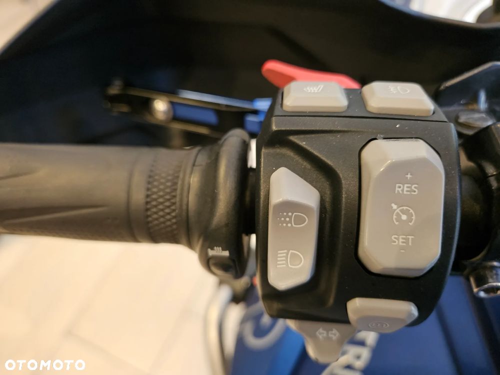 Triumph Tiger - 12