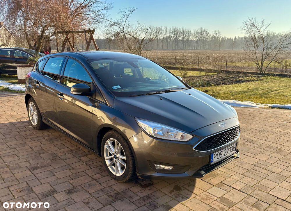 Ford Focus 1.6 Trend PowerShift - 4