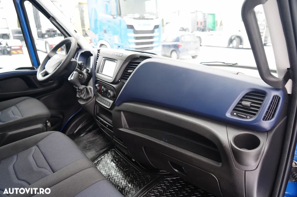 Iveco DAILY 35-160 / CONTAINER 4.2 M / LIFT - 750 kg / TWIN GVWR: 3500 KG - 36