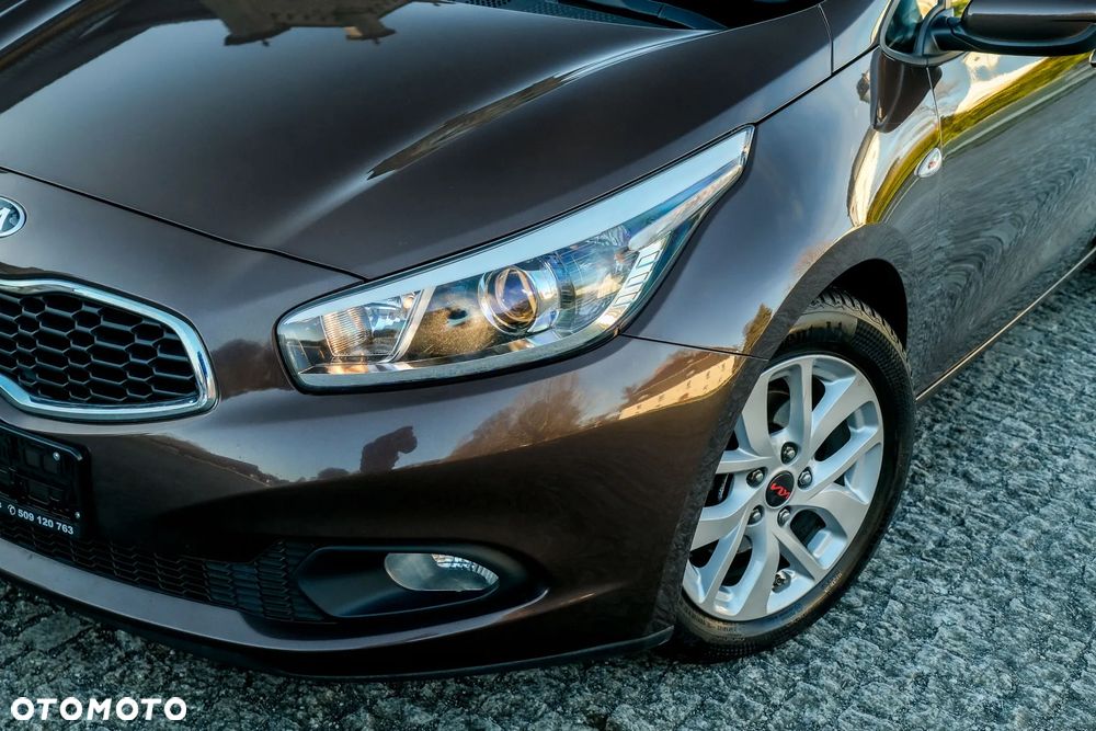 Kia Ceed 1.4 CVVT Vision - 29