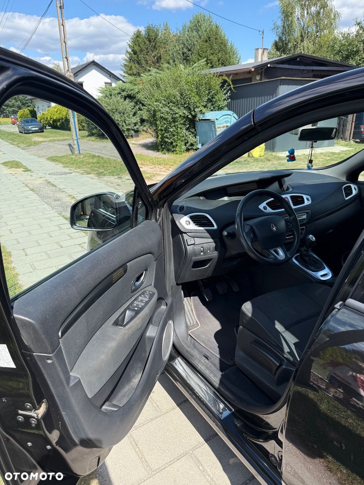 Renault Scenic 1.4 16V TCE Bose Edition - 6