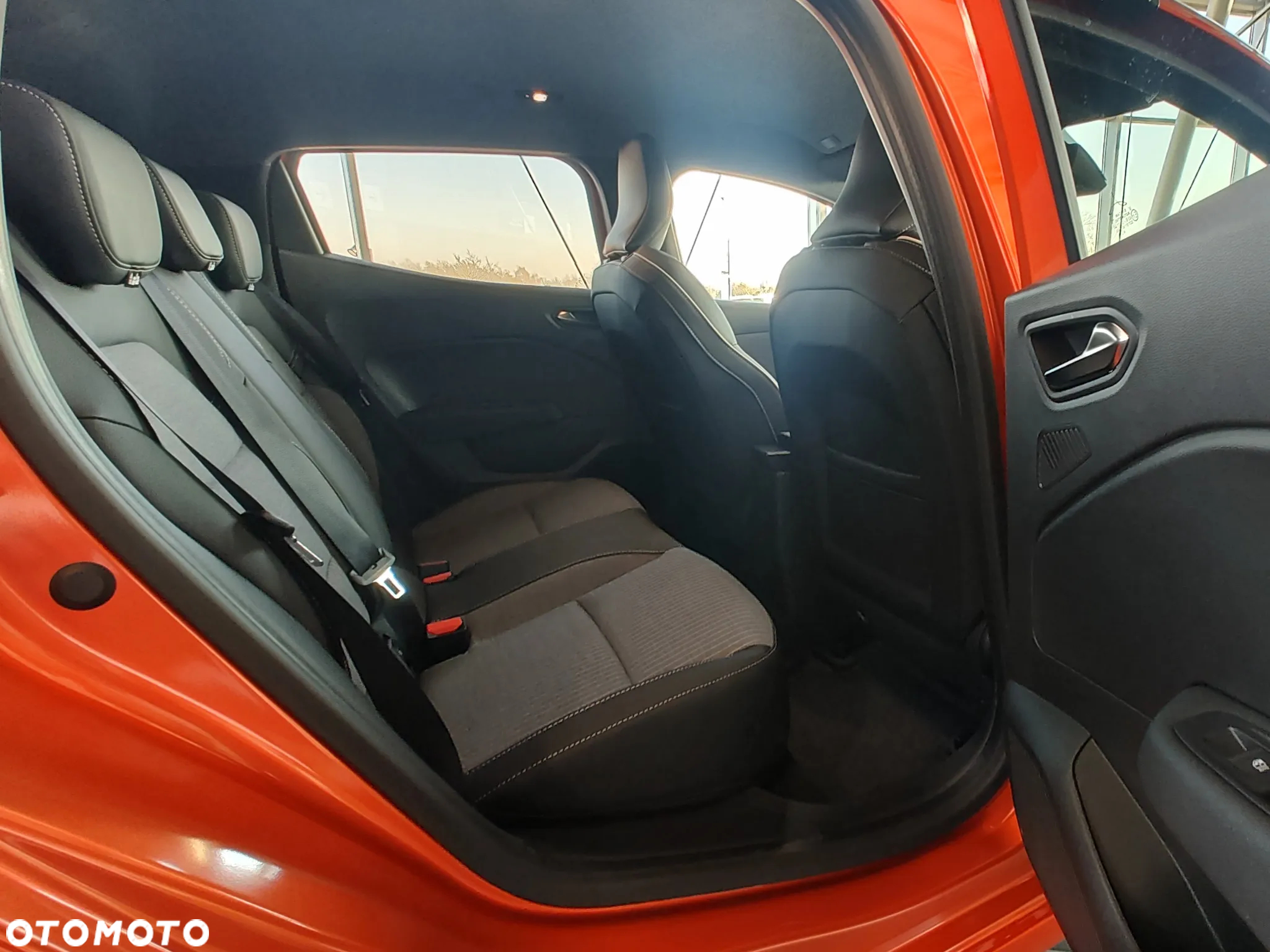 Renault Clio - 10