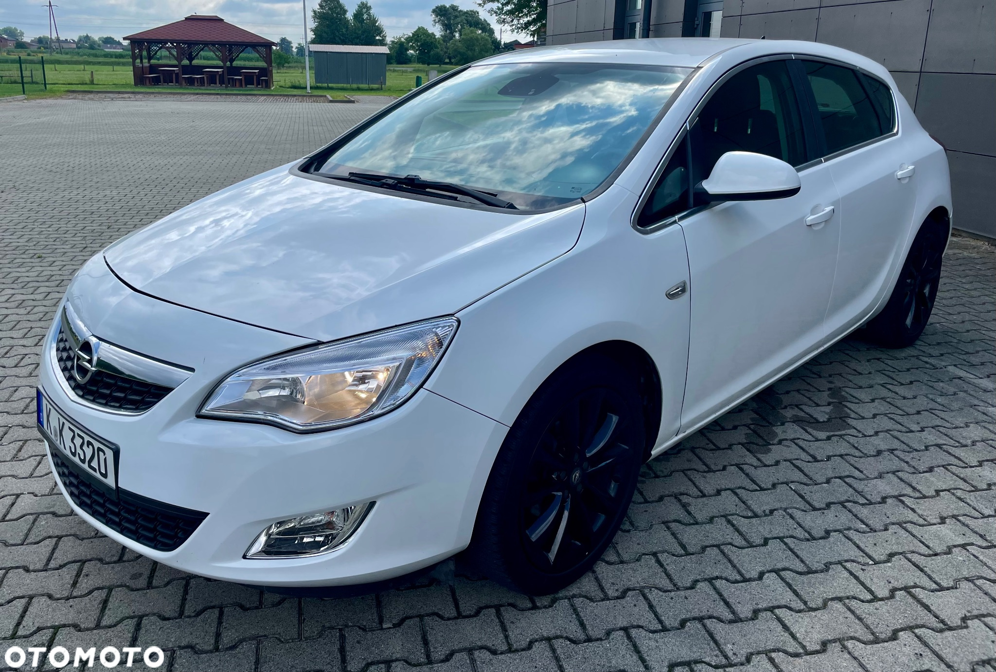Opel Astra IV 1.4 T Cosmo - 2