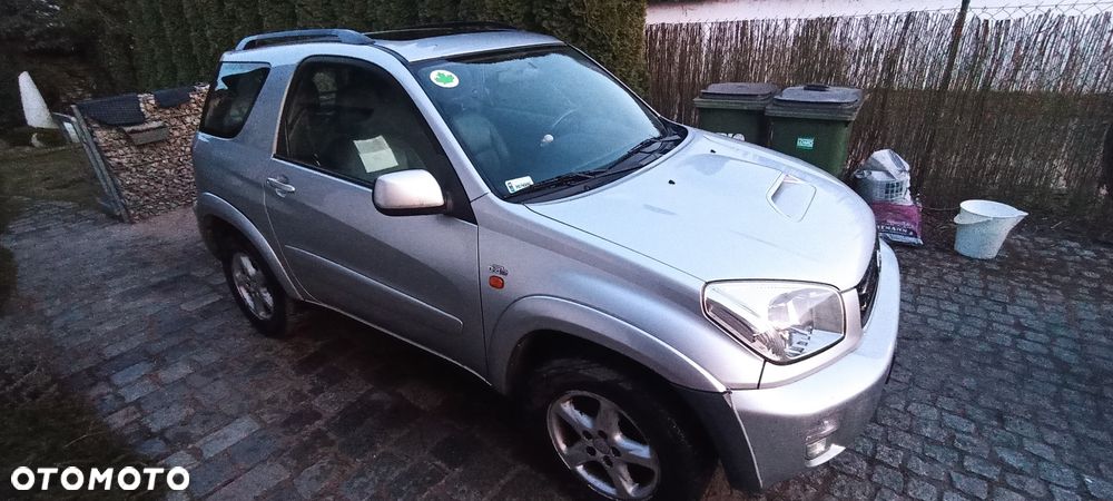 Toyota RAV4 - 4