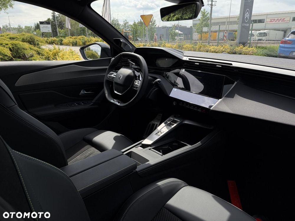 Peugeot 408 - 19
