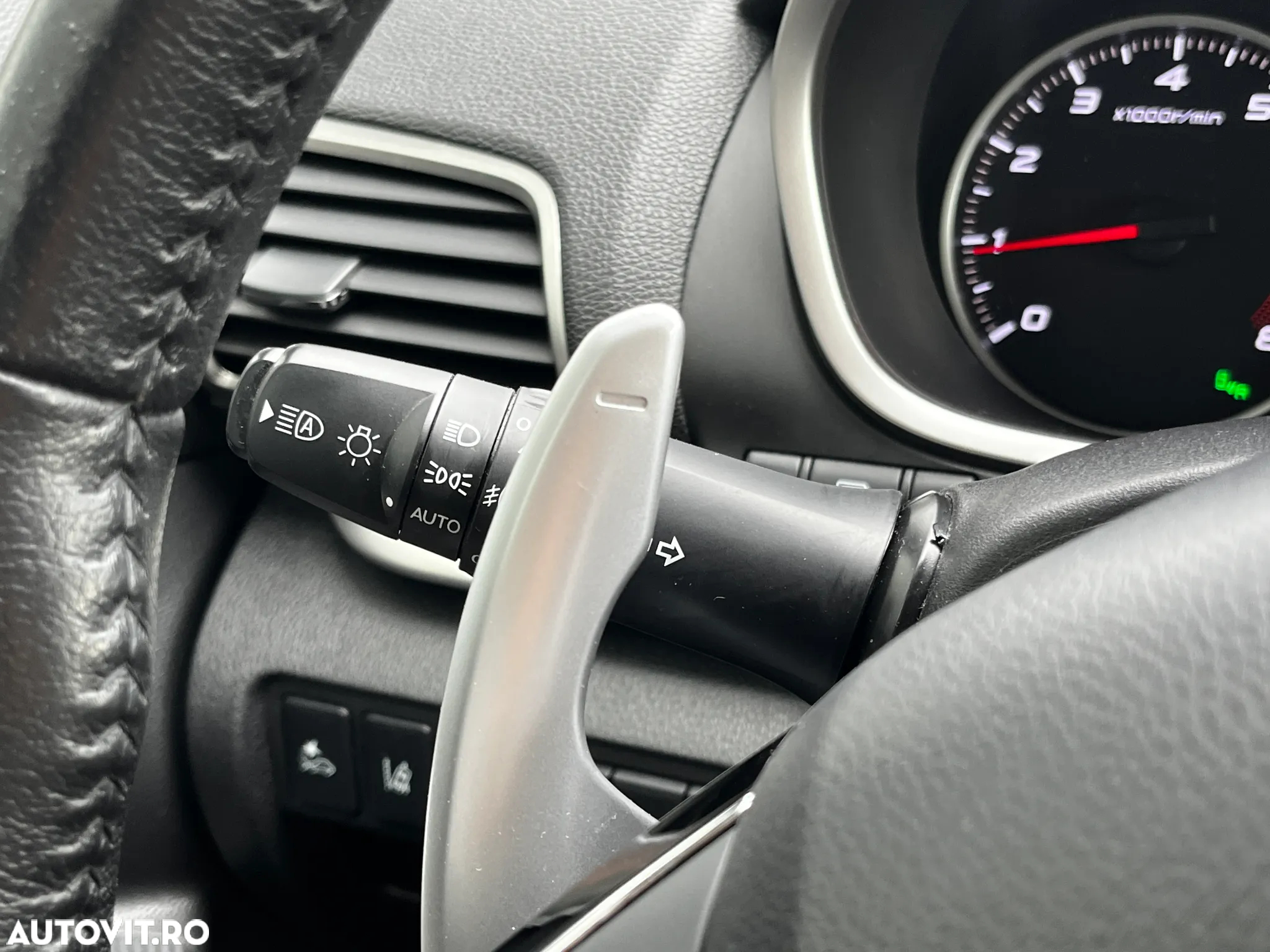 Mitsubishi Eclipse-Cross 1.5-litre 16-valve DOHC MIVEC 4X4 Intense+ Aut. - 17